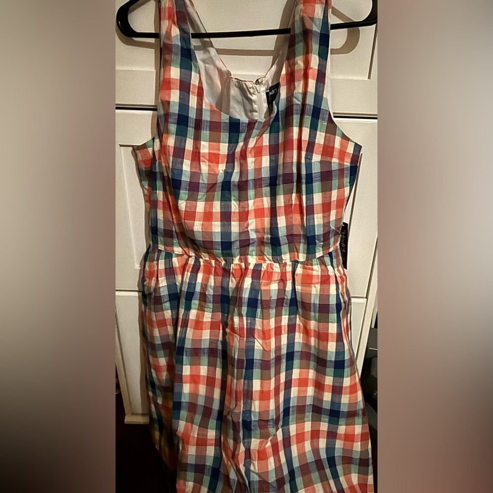 ModCloth dress. Plaid dress with zipper. Never worn.